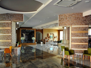 Myrto Hotel ( Vechi - Vrachos - Loutsa)