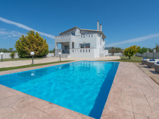 Astarte Villas Muthee Villa