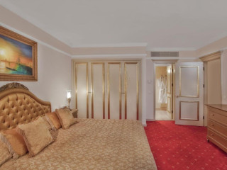 ASTERIA KREMLIN PALACE