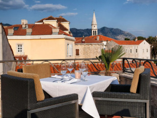 Astoria Hotel Budva - Montenegro