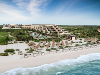 ATELIER PLAYA MUJERES