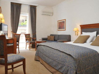 Athens Atrium Hotel & Jacuzzi Suites