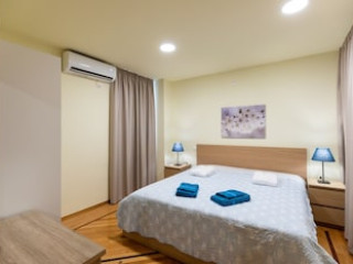 ATHENS KYNISKA APARTMENTS