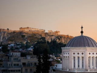 ATHENS LA STRADA