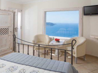Athermi Suites - Adults Only