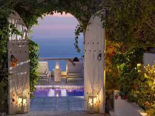Athermi Suites - Adults Only