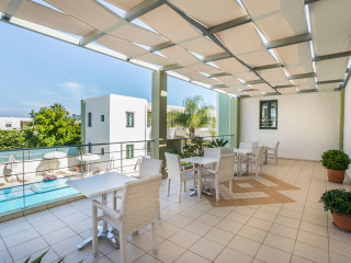 ATHINA BEACH HOTEL