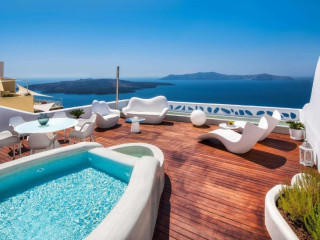 ATHINA LUXURY SUITES