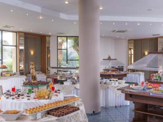 ATHINA PALACE RESORT & SPA