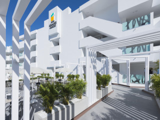 City Beach Apartment La Puntilla