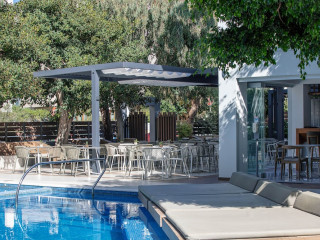 Atrium Ambiance Hotel