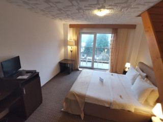 Atrium Hotel Mountain View