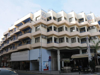  Atrium Zenon Hotel Apartments 