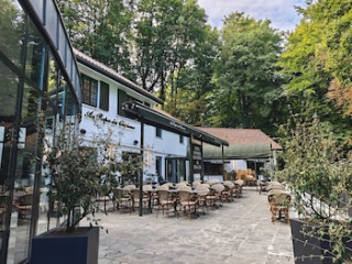 AU REPOS DES CHASSEURS