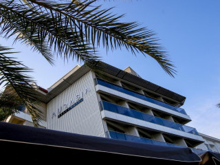 Aurasia Beach Hotel