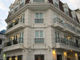 AURUM THE RIVER PLACE