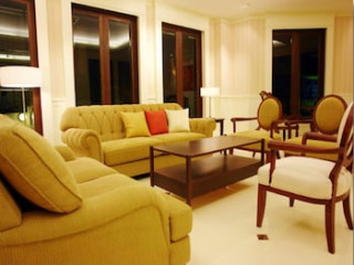 AURUM THE RIVER PLACE