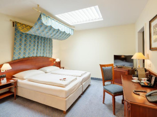 Austria Trend Hotel Schloss Wilhelminenberg