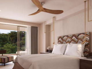 Avali, Mar-Bella Collection