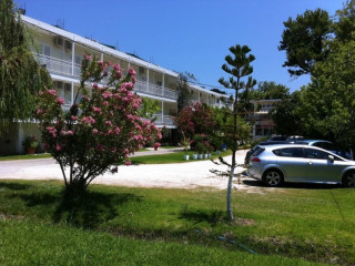 Avra Beach Hotel