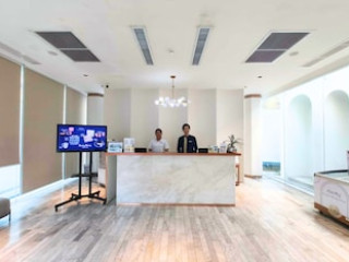 AWAY BANGKOK RIVERSIDE KENE