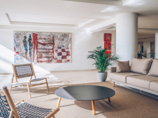 AYA Seahotel