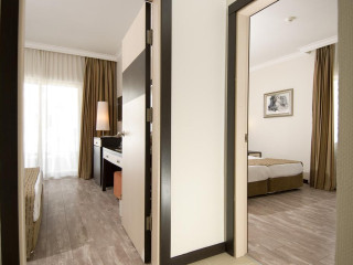 AYDINBEY FAMOUS RESORT