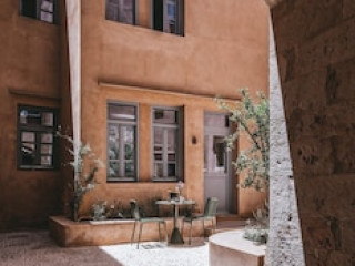 AZADE BOUTIQUE HOTEL