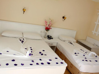 Azak Beach  Hotel
