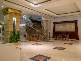 Azal Pyramids Hotel