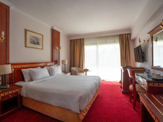 Azal Pyramids Hotel