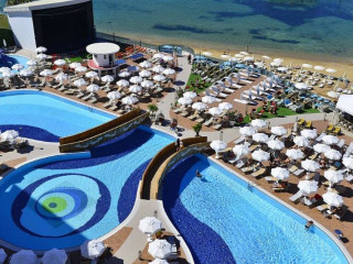 AZURA DELUXE RESORT & SPA