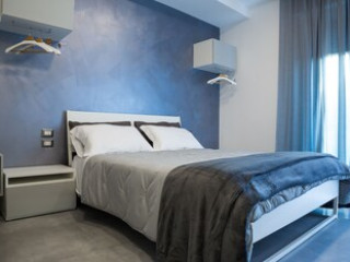 B AND B AMICA GENIALE