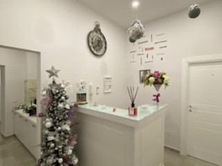 B AND B AURORA LUXURY