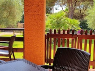 B AND B NURAGHE BIANCO