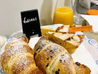 B AND B PANTAREI NAPOLI