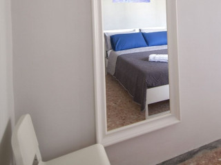 B & B RAFFAELLO