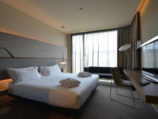 B-Hotel