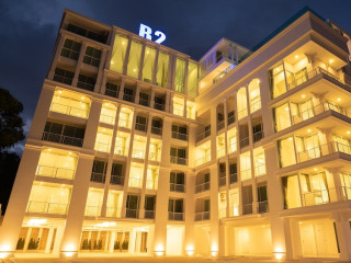 B2 Phuket Premier Hotel