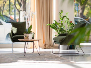 B4B Athens Signature