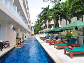 Baan Karonburi Resort