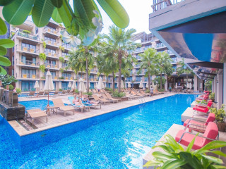 BAAN LAIMAI BEACH RESORT