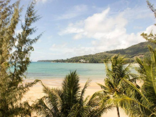 Baan Natacha Beachfront Guesthouse