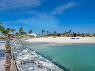 Bab Al Nojoum Hudayriyat Villas