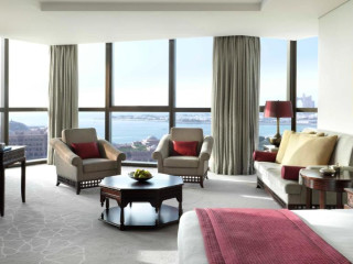 Bab Al Qasr Hotel