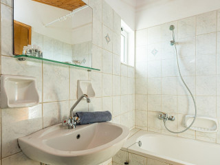 Tassia Hotel