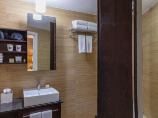 Empire Hotel