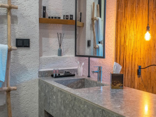 VERY CHIC HOTEL(EX MAGNIFIC HOTEL)