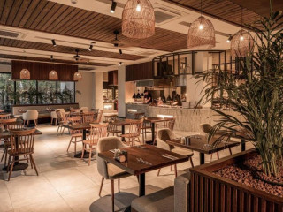 RAMADA BY WYNDHAM ABUDHABI CORNICHE