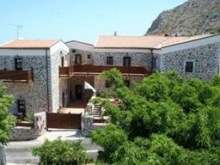 BALSAMICO TRADITIONAL SUITES